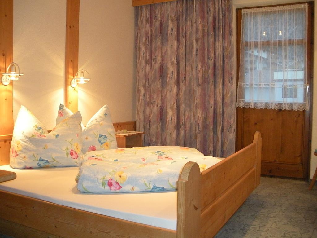 Apartment Christine Oettl Pfunds Chambre photo